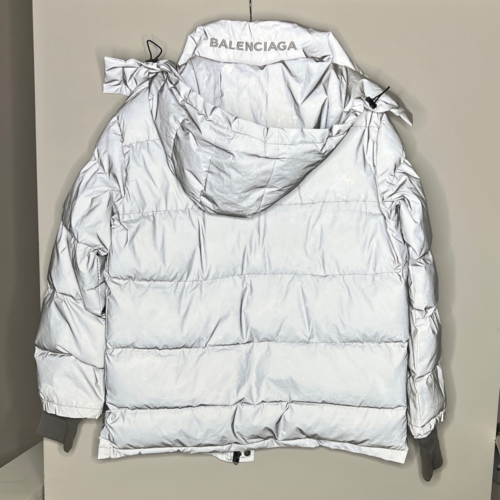 Gray Sz M Matte Silver Reflective Puffer Jacket with Detachable Hood - Unisex